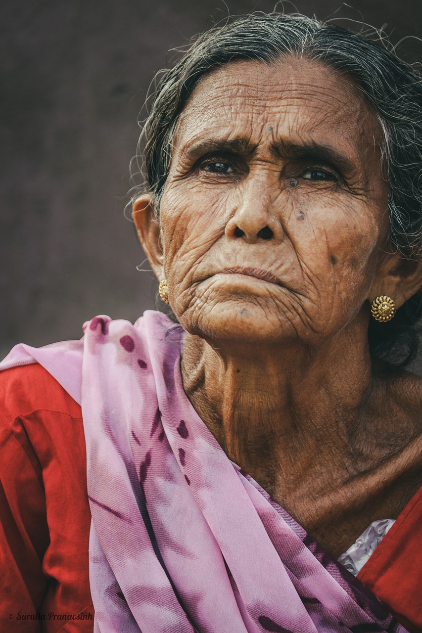 woman, senior, portrait-5652630.jpg